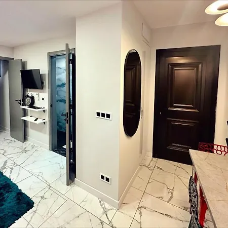 Lagom Paraiso Royal Apartment *
