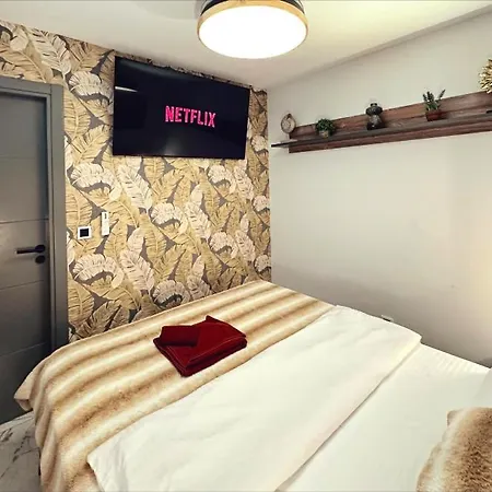 Lagom Paraiso Royal * ארונה